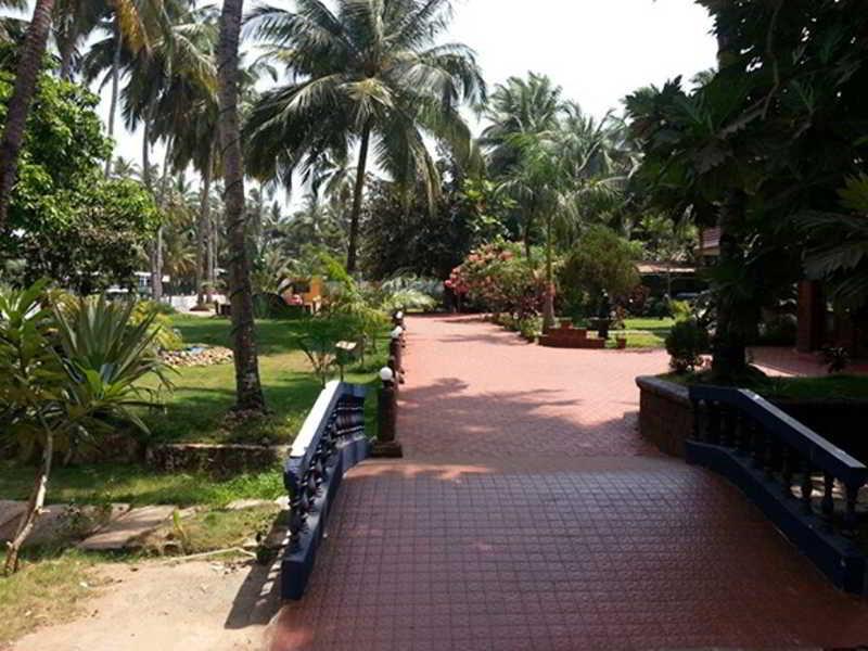 Palm Resort Calangute Esterno foto