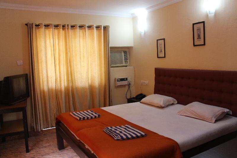 Palm Resort Calangute Esterno foto